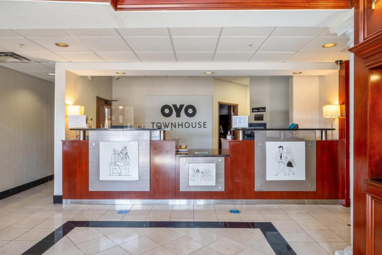 Oyo Townhouse Oklahoma City-Penn Square Екстериор снимка