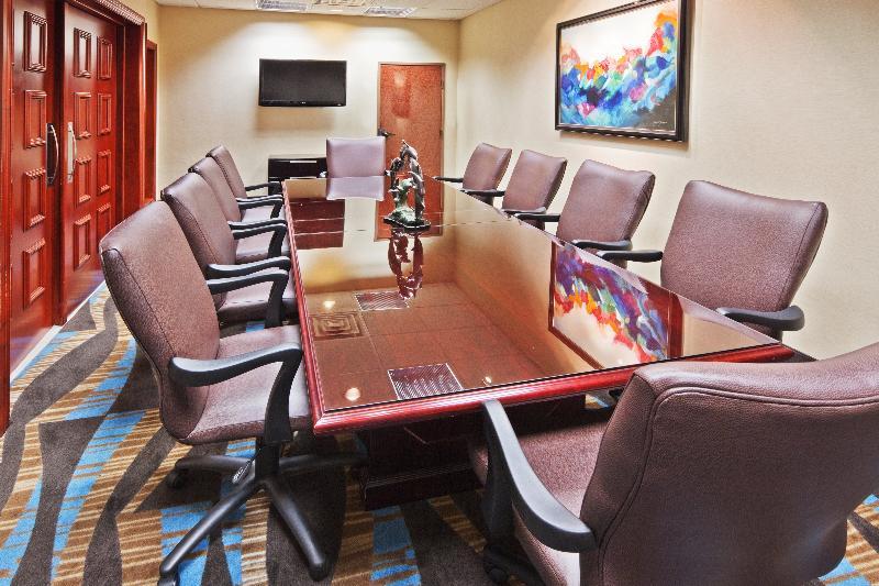 Holiday Inn Express & Suites Oklahoma City Northwest By Ihg Екстериор снимка